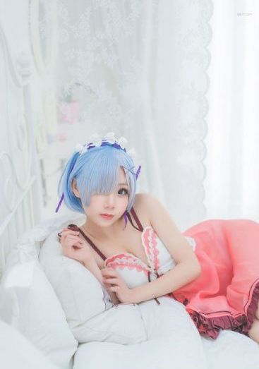 男女情侣互撩内裤_超清免费高清观看