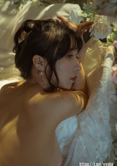 丝袜美女被出水一区_剧情片电影完整版