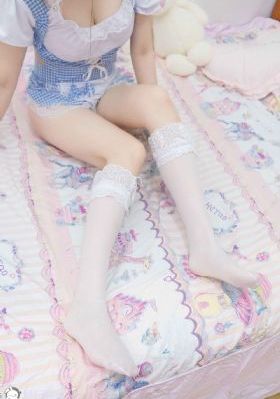 男生自慰趴着磨蹭床单流出精子_超清完整版观看