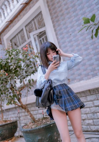 大鸡久久久_BD国语日本电影免费