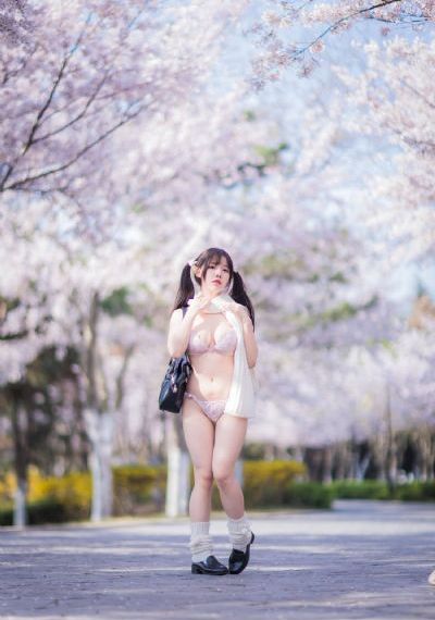 日本一区二区三区免费高清_无删减完整版在线观看