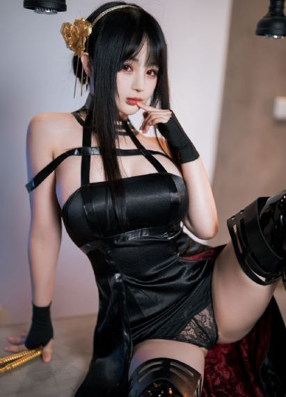 寂寞女少妇被快递员白玩视频_超清超清在线观看