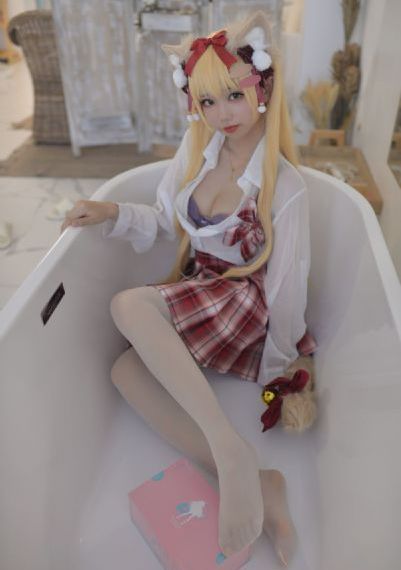 俄罗斯AV女人在线_720高清在线观看
