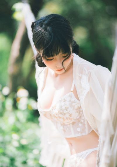 情不自禁在线观看_720超清免费观看